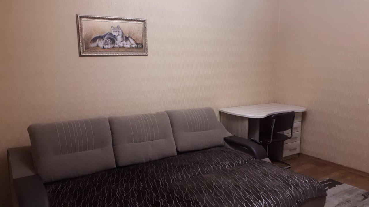 Апартаменты, 2 Комн. 6 Мест Kropyvnytskyi Ngoại thất bức ảnh