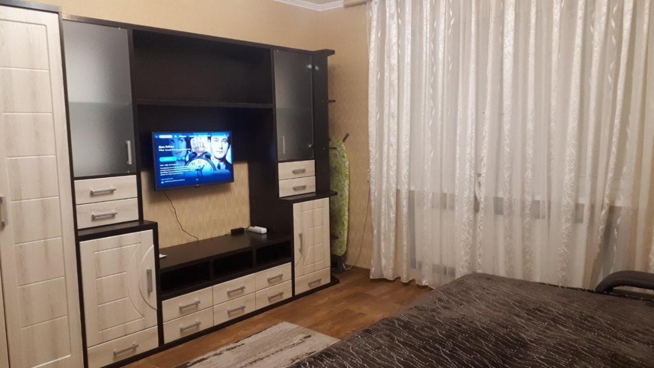 Апартаменты, 2 Комн. 6 Мест Kropyvnytskyi Ngoại thất bức ảnh
