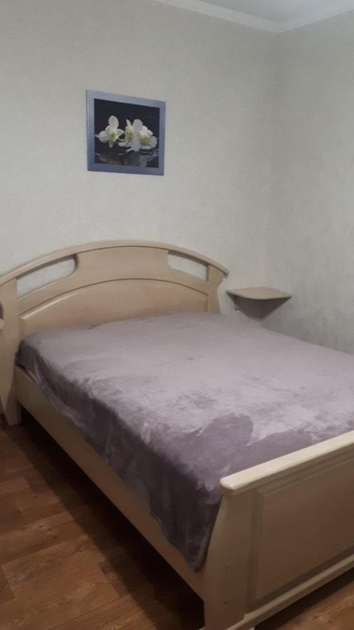 Апартаменты, 2 Комн. 6 Мест Kropyvnytskyi Ngoại thất bức ảnh